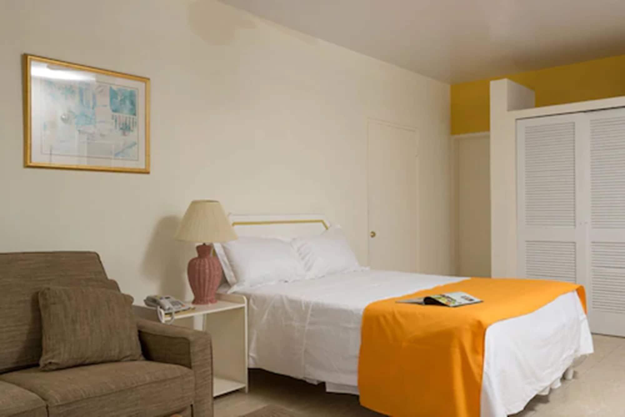 Bird Rock Beach Hotel Basseterre Eksteriør billede