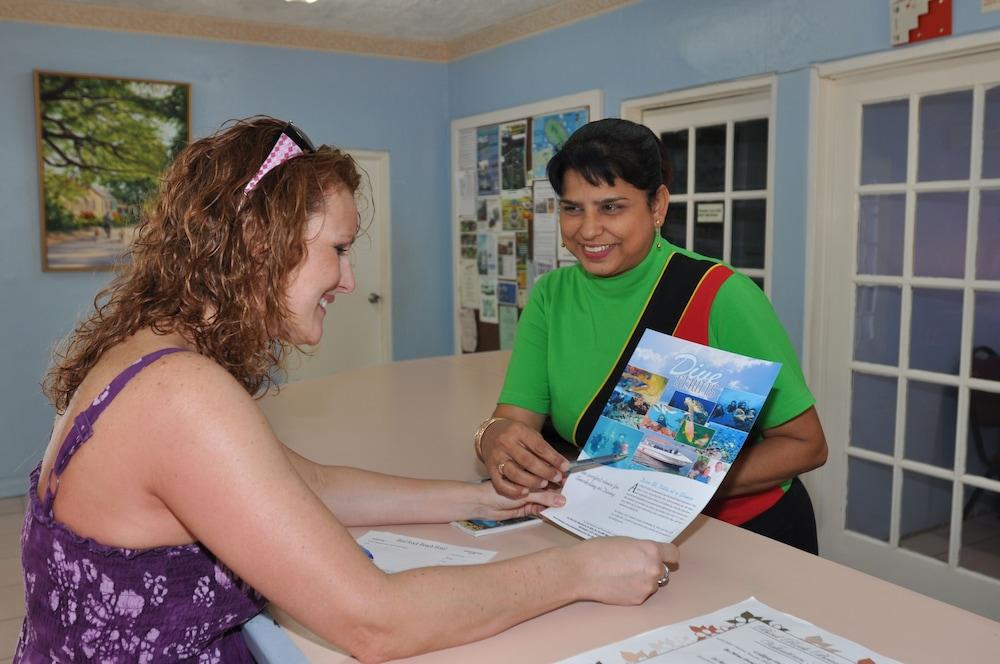 Bird Rock Beach Hotel Basseterre Eksteriør billede
