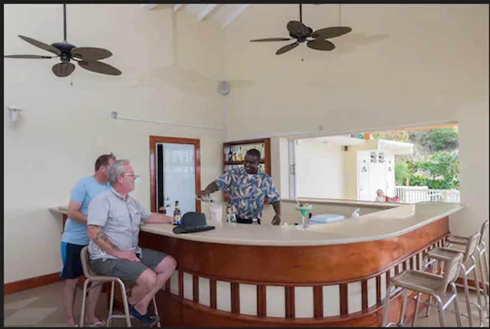 Bird Rock Beach Hotel Basseterre Eksteriør billede