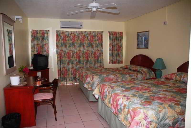 Bird Rock Beach Hotel Basseterre Eksteriør billede