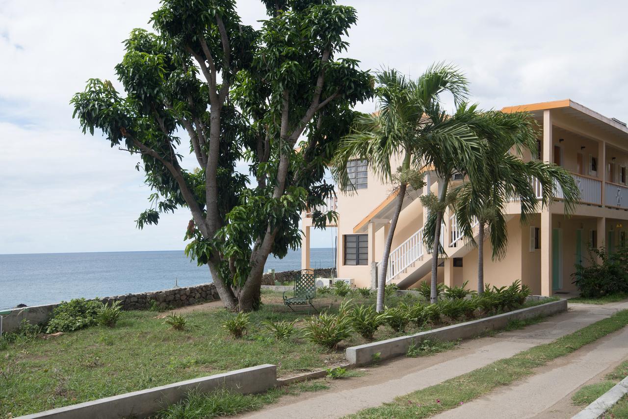 Bird Rock Beach Hotel Basseterre Eksteriør billede