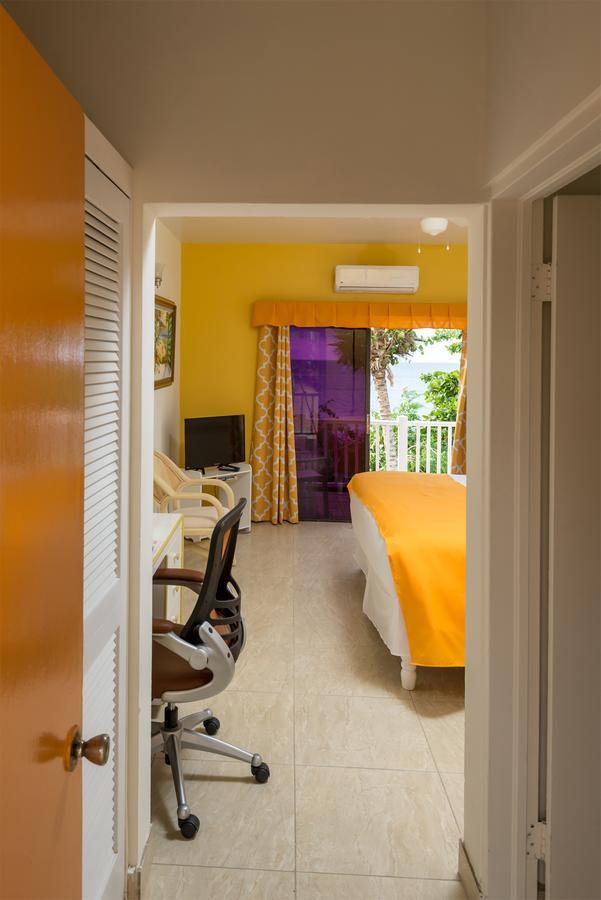 Bird Rock Beach Hotel Basseterre Eksteriør billede